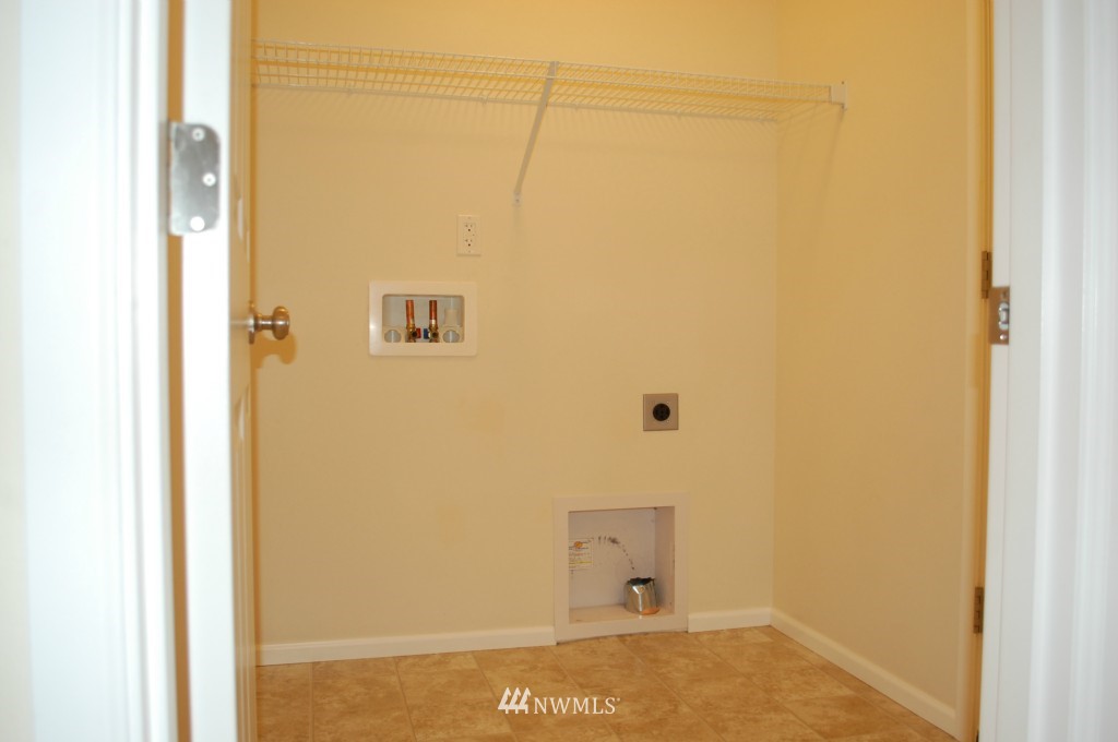 6635 Inlay Street Southeast Lacey, WA 98513 - Photo 6 of 15 Gallery Image 6