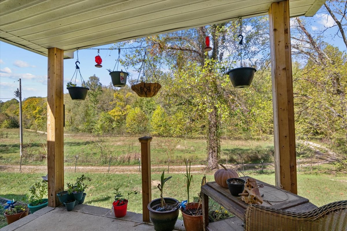 2887 Buck Branch Road Duck River, TN 38454 - Photo 12 of 42 Gallery Image 12