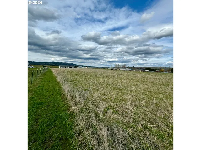 $110,000 | 1003 North 15th Avenue, Elgin, OR 97827