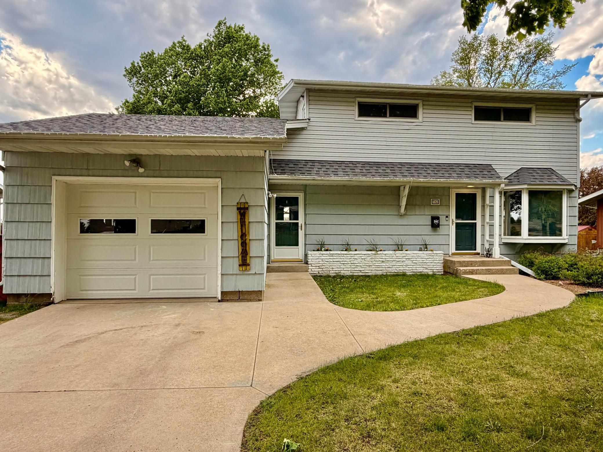 710 Bullis Street Kenyon, MN 55946 - Photo 1 of 10