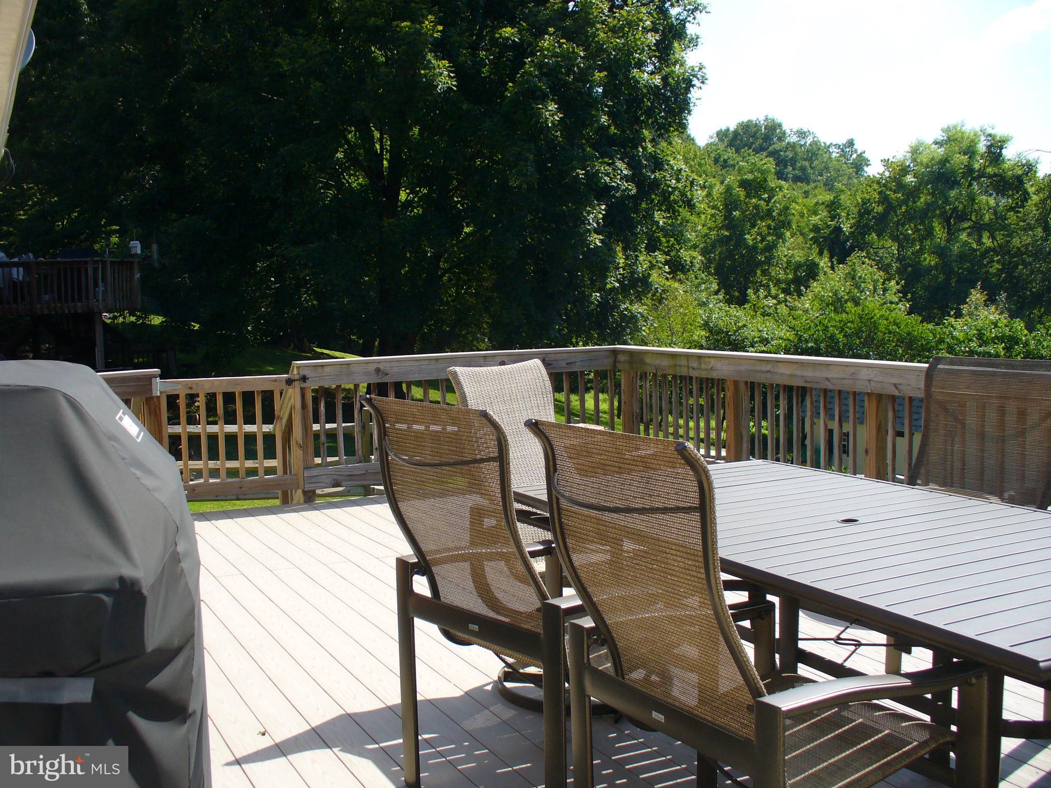 3424 Falling Green Road Olney, MD 20832 - Photo 11 of 47 Deck