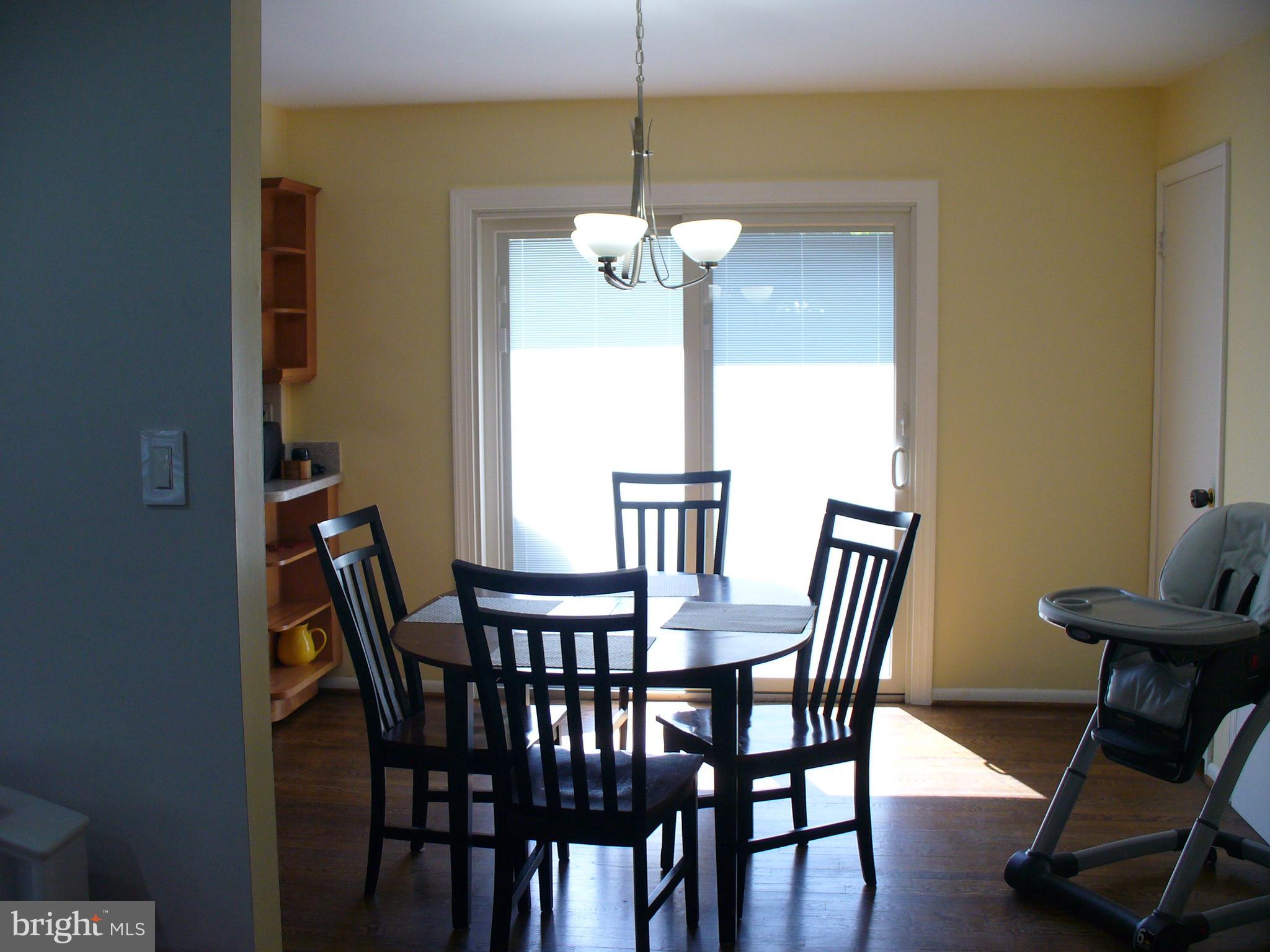 3424 Falling Green Road Olney, MD 20832 - Photo 18 of 47 Dining room