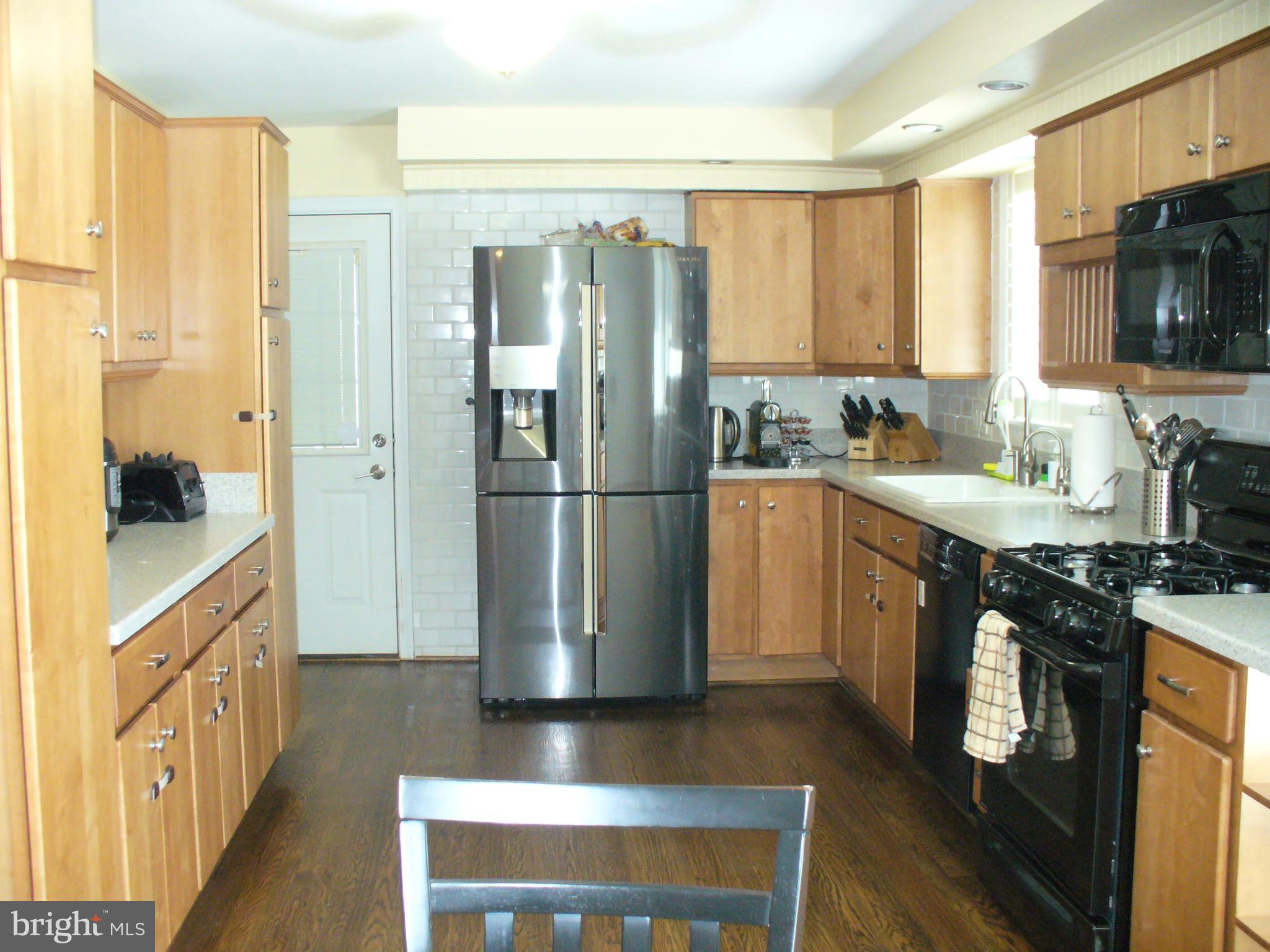 3424 Falling Green Road Olney, MD 20832 - Photo 24 of 47 Spacious kitchen
