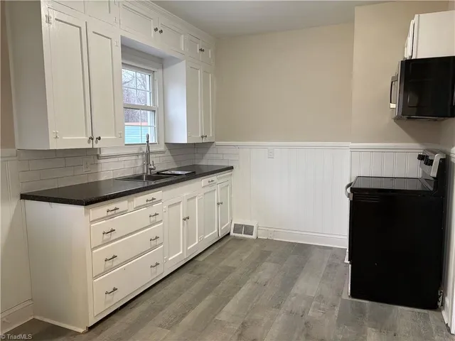 $1,249 | 4037 Hilda Street Northeast, Winston-Salem, NC 27101