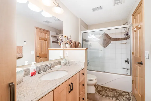 $874,900 | 9031 Highview Lane, Woodbury, MN 55125