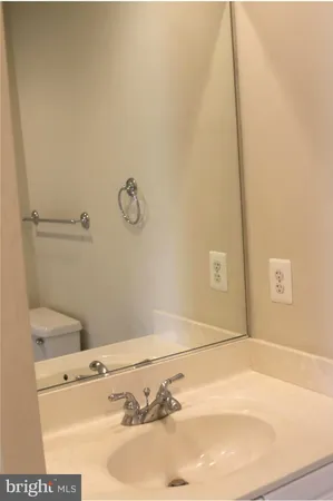 $3,800 | 1601 Leeds Castle Drive, Vienna, VA 22182