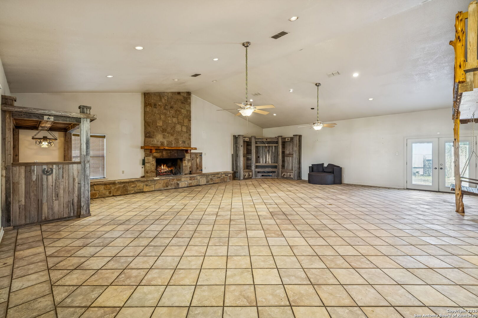 5242 Sherri Ann Road San Antonio, TX 78233 - Photo 12 of 53