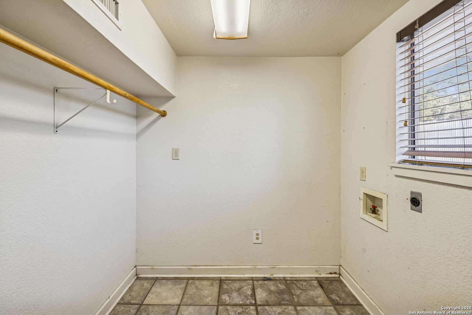 5242 Sherri Ann Road San Antonio, TX 78233 - Photo 37 of 53