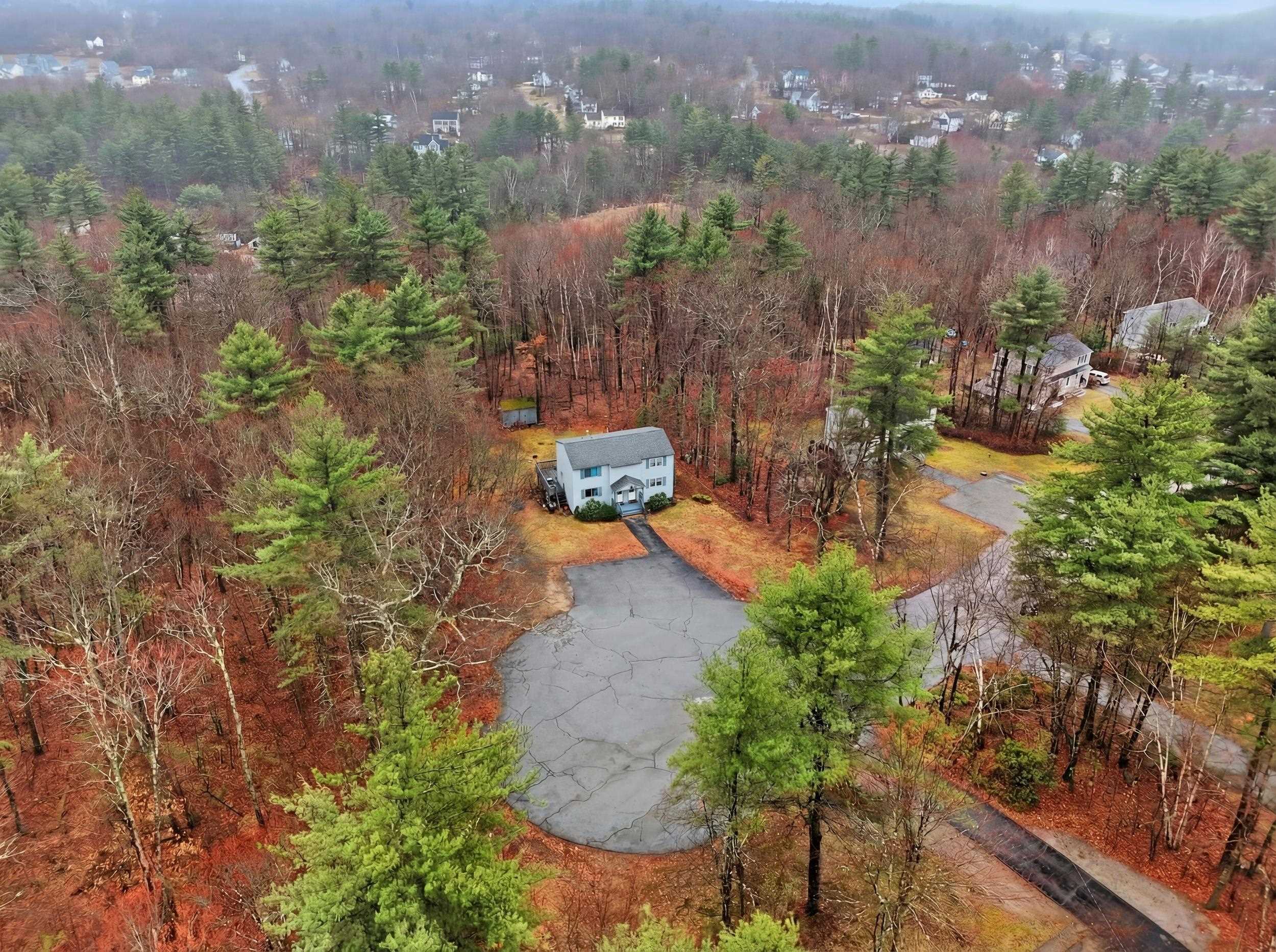 8 Lincoln Drive, Unit B Hooksett, NH 03106 - Photo 31 of 33