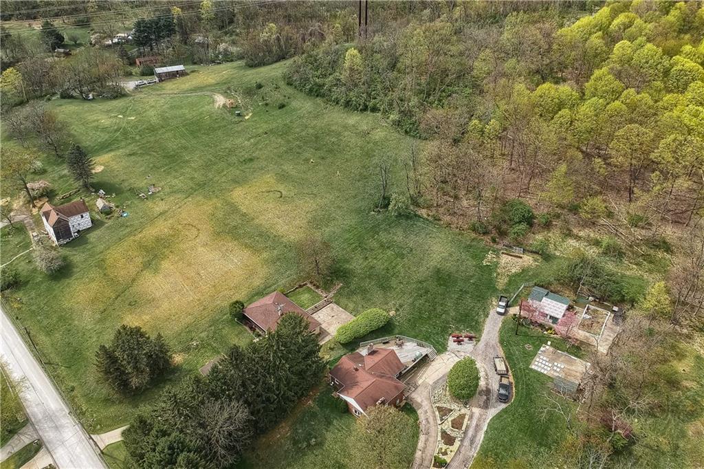 949 Hulton Road Verona, PA 15147 - Photo 20 of 21 Gallery Image 20