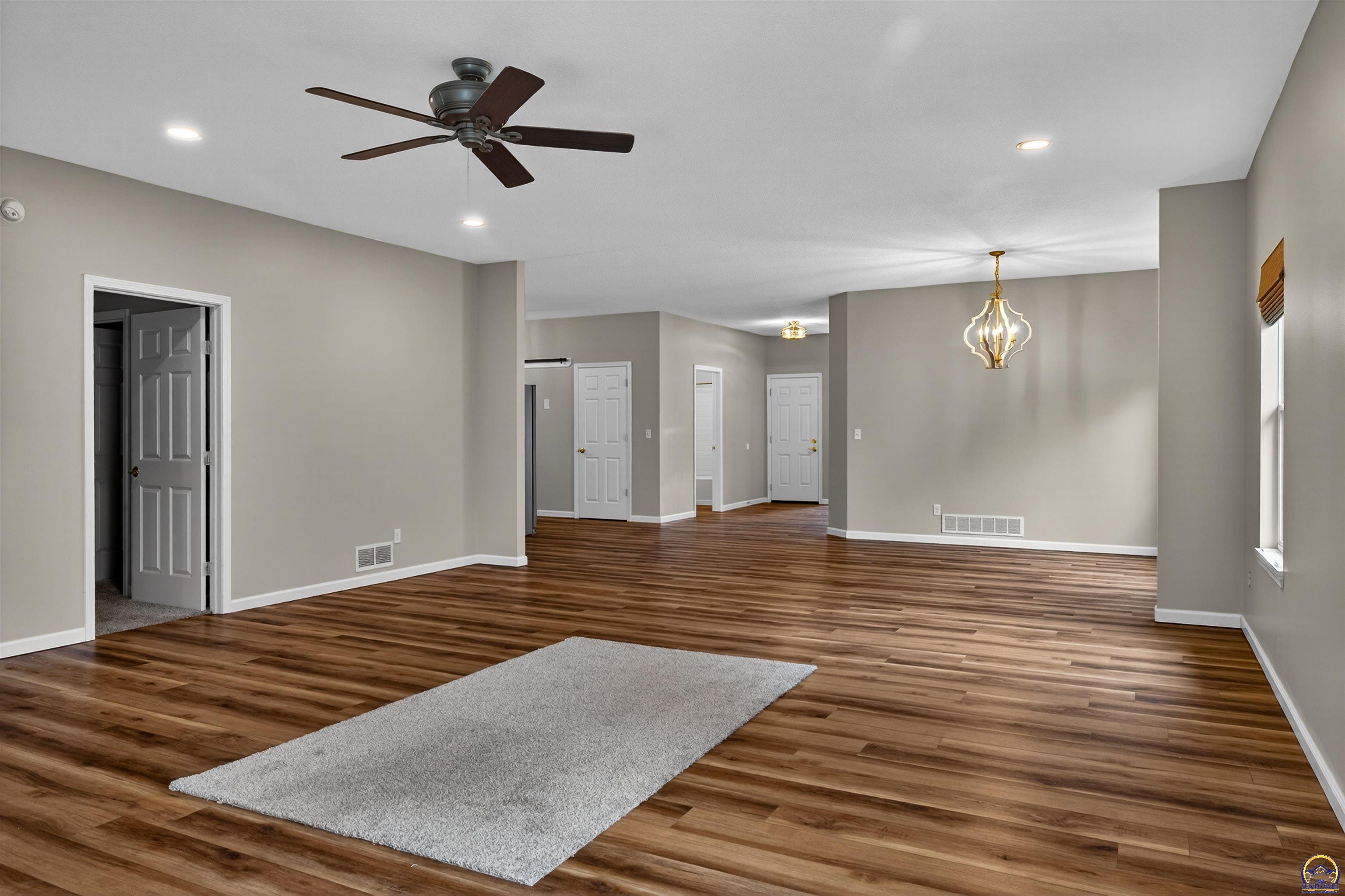 4204 Southwest Shenandoah Road Topeka, KS 66610 - Photo 14 of 24