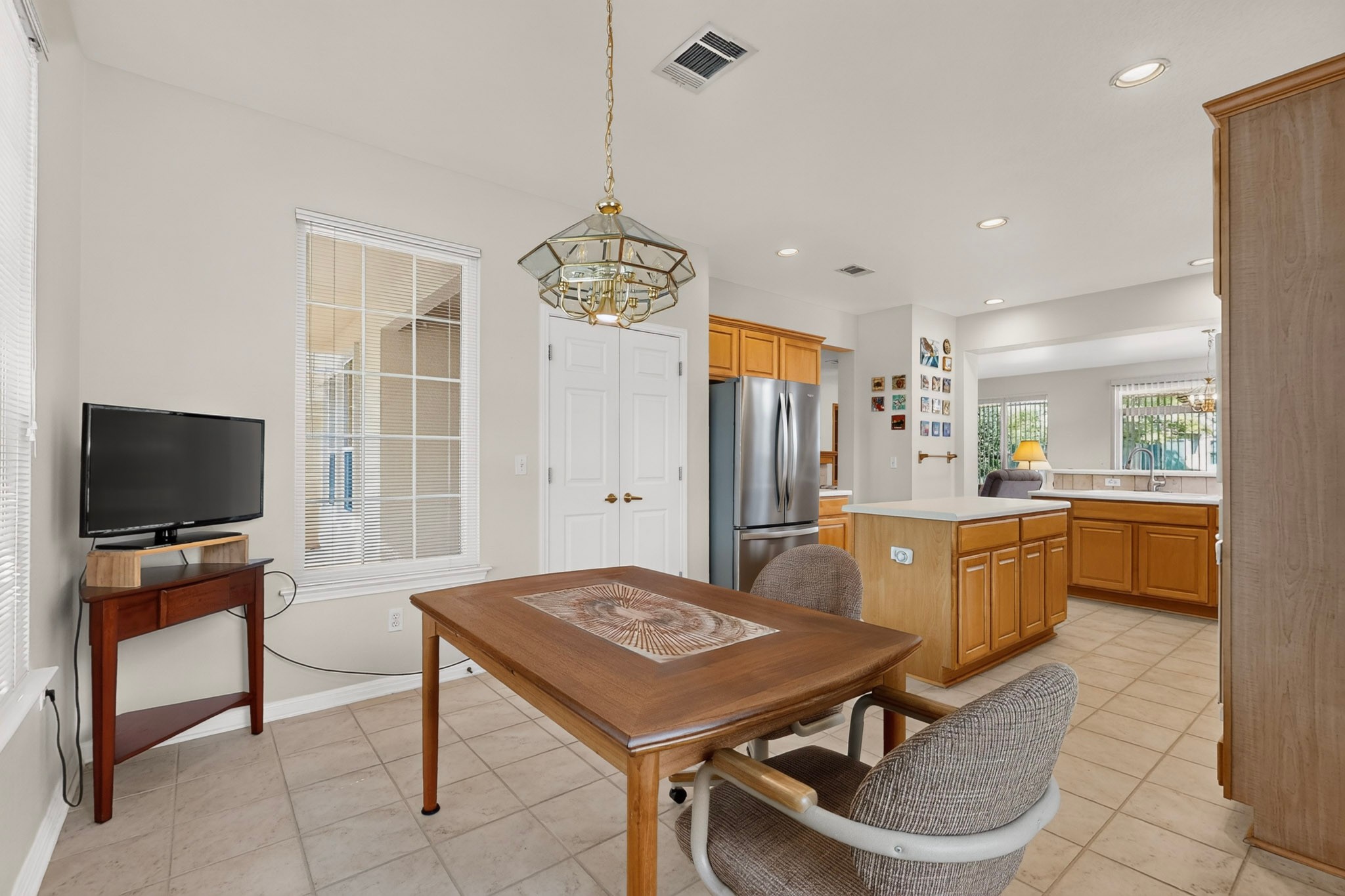 207 Red Poppy Trail Georgetown, TX 78633 - Photo 13 of 31 Eat in kitchen or breakfast area. Lots of windows and natural light.