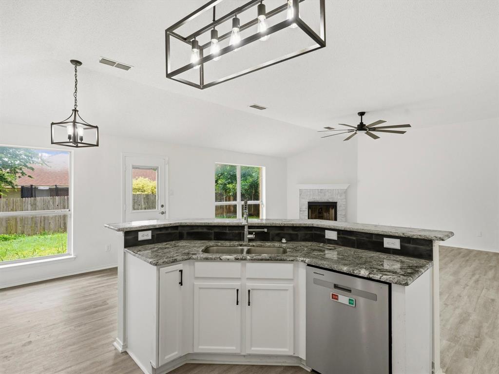 3100 Rustic Meadow Trail Mansfield, TX 76063 - Photo 11 of 28