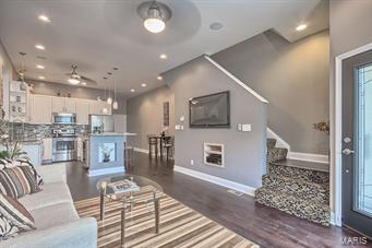 2760 Rutger Street St. Louis, MO 63104 - Photo 4 of 20
