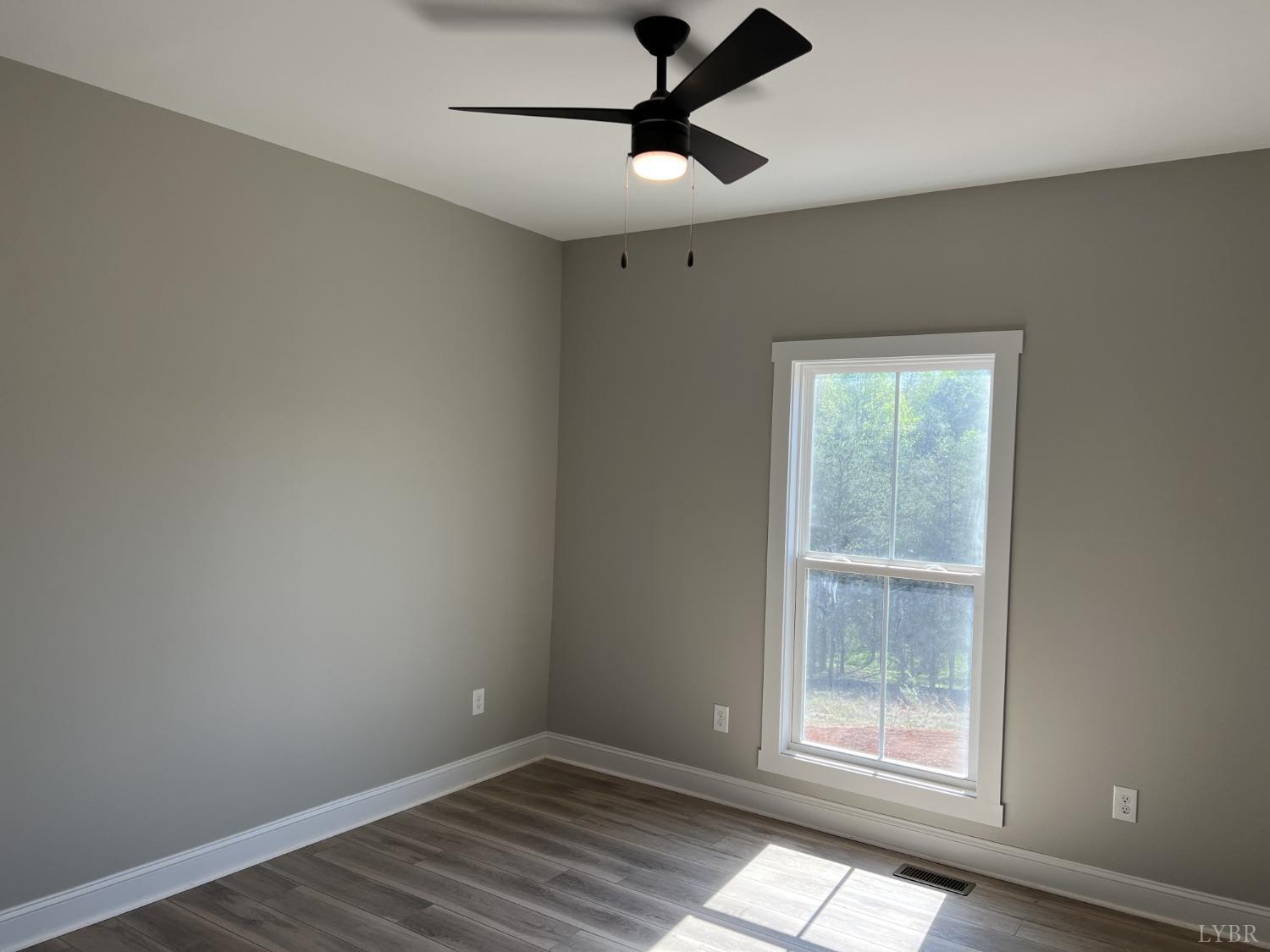 4468 Goode Road Goode, VA 24556 - Photo 8 of 14 Gallery Image 8