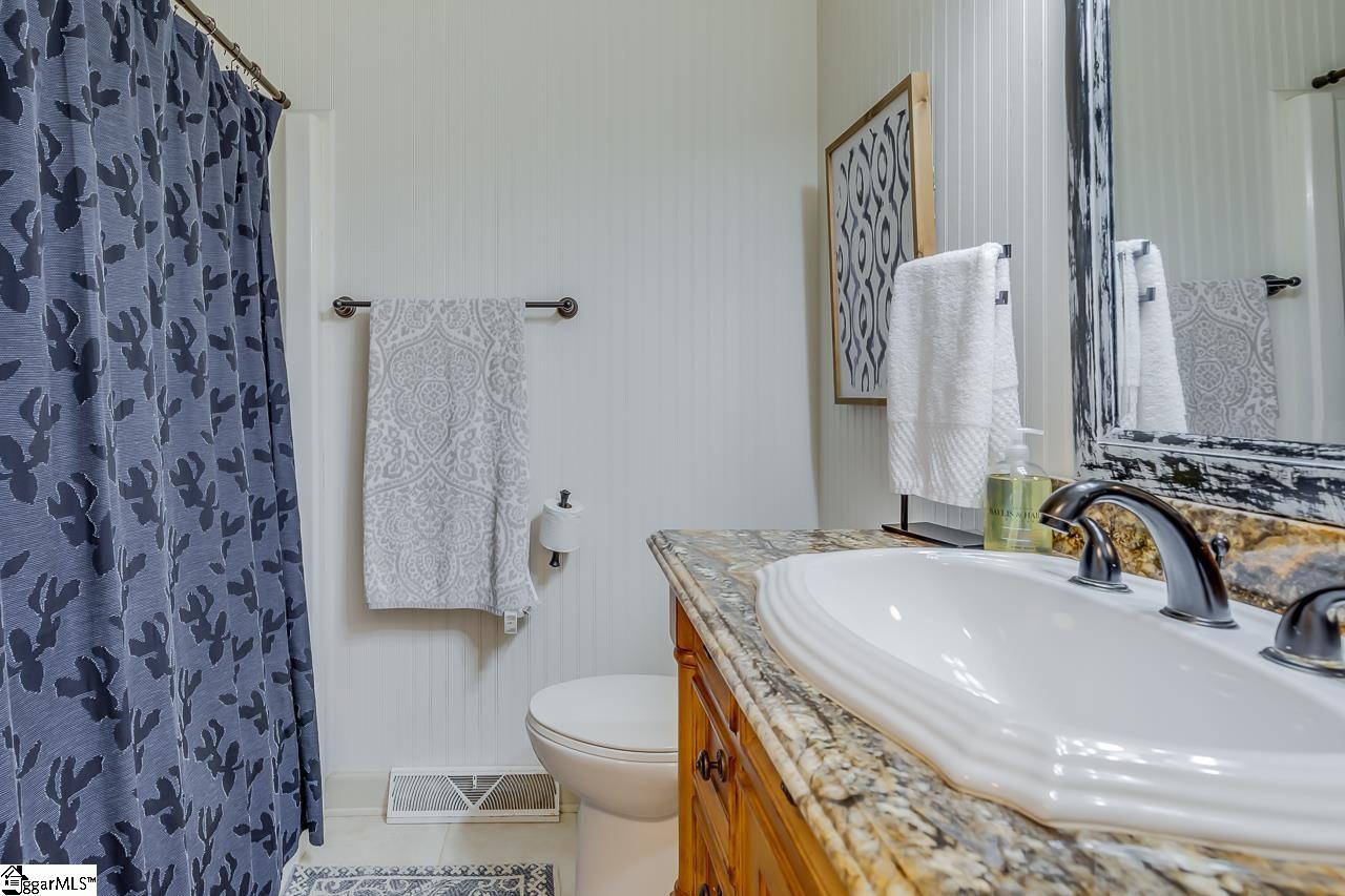 402 Mapleton Drive Greenville, SC 29607 - Photo 22 of 34