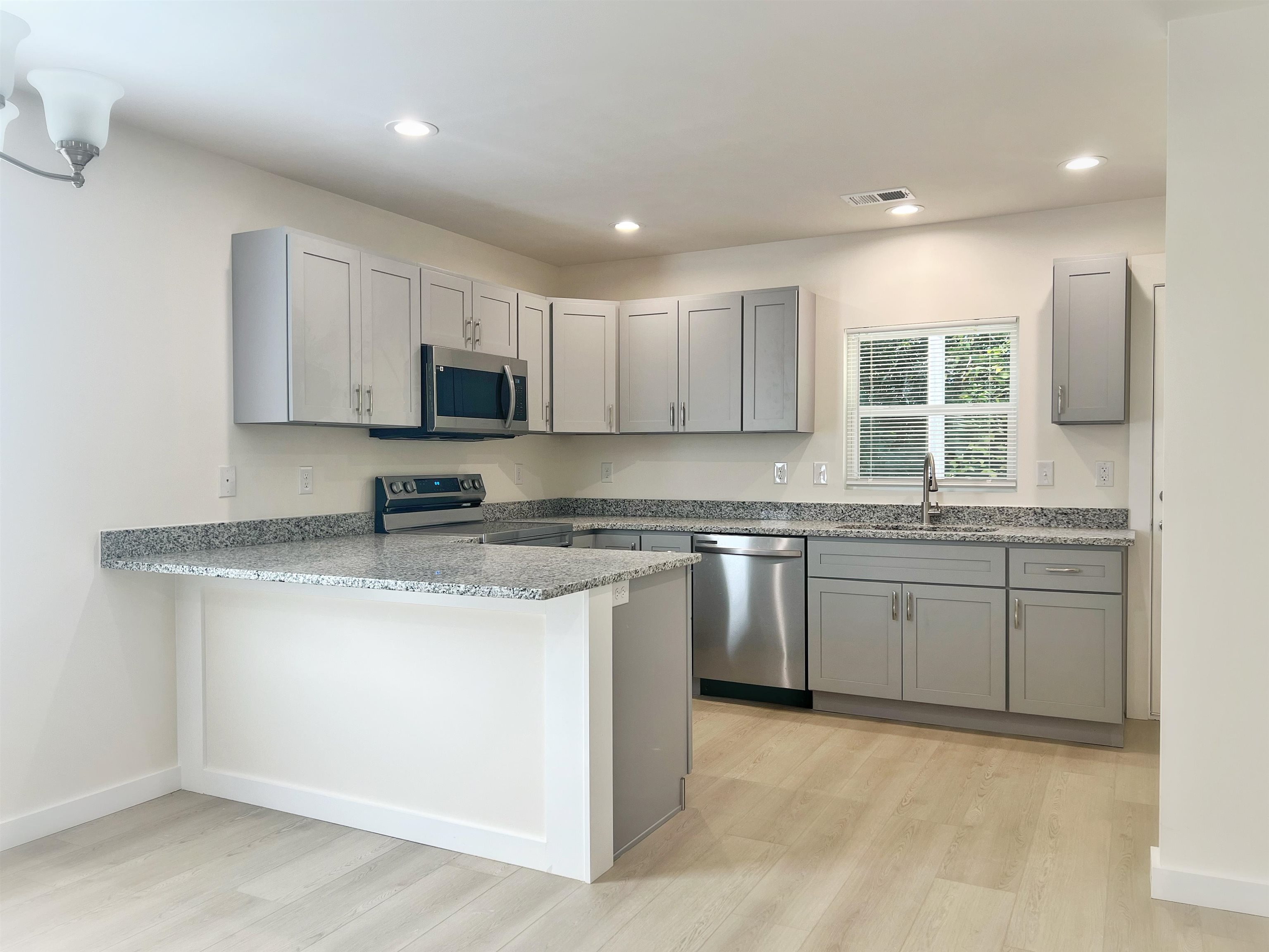 28 Blackstock Road Inman, SC 29349 - Photo 4 of 31 Gallery Image 4