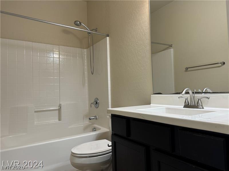 9056 Tony Ridge Avenue Las Vegas, NV 89148 - Photo 24 of 32 A well-maintained bathroom provides a comfortable and functional space.