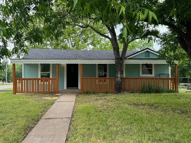 $2,195 | 1201 North Rusk Street, Weatherford, TX 76086