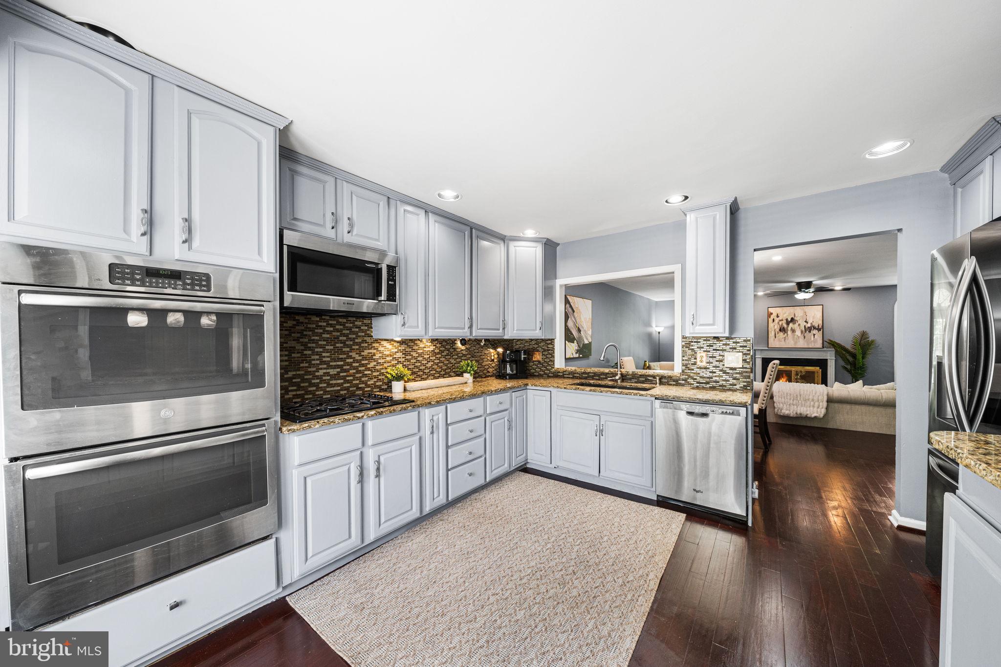 7403 Ridge Oak Court Springfield, VA 22153 - Photo 9 of 54