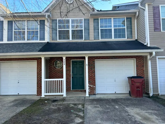 $1,400 | 282 Swaying Pine Court, Crestview, FL 32539