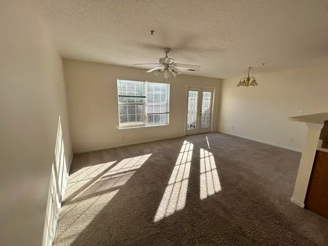 $1,400 | 282 Swaying Pine Court, Crestview, FL 32539