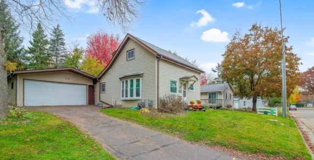 $229,900 | 659 Park Avenue, New Richmond, WI 54017