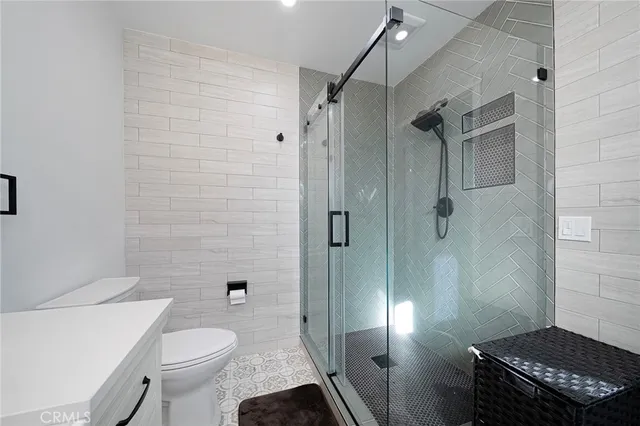 $1,125,000 | 112 South Hacienda Avenue, Glendora, CA 91741