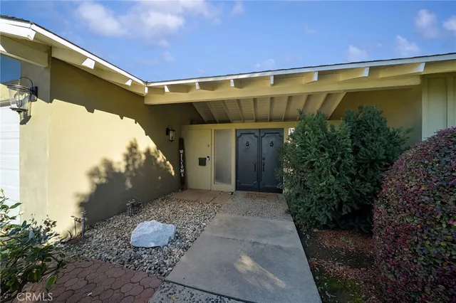 $1,125,000 | 112 South Hacienda Avenue, Glendora, CA 91741