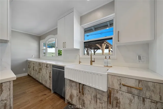 $1,125,000 | 112 South Hacienda Avenue, Glendora, CA 91741