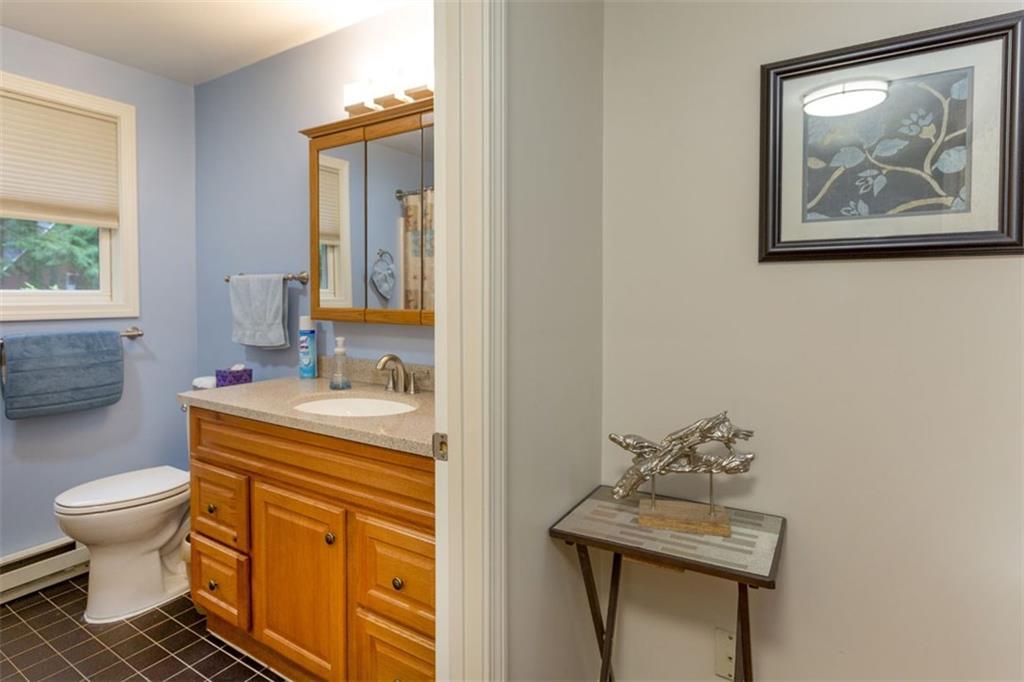 35 Willow Grove Road Brunswick, ME 04011 - Photo 10 of 22 Photo