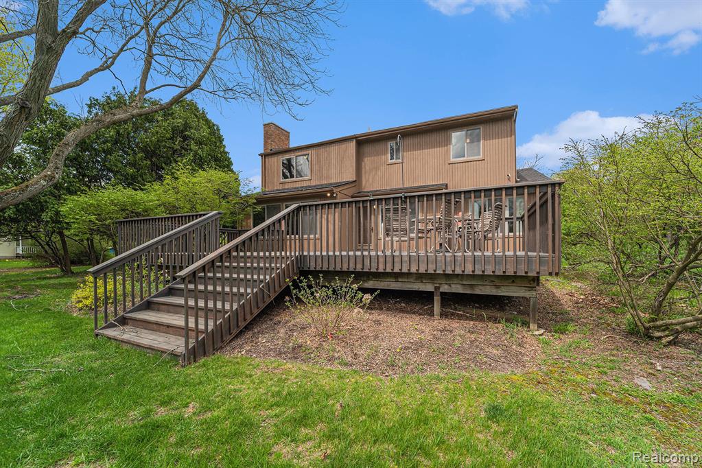 8165 Holcomb Road Clarkston, MI 48348 - Photo 35 of 43