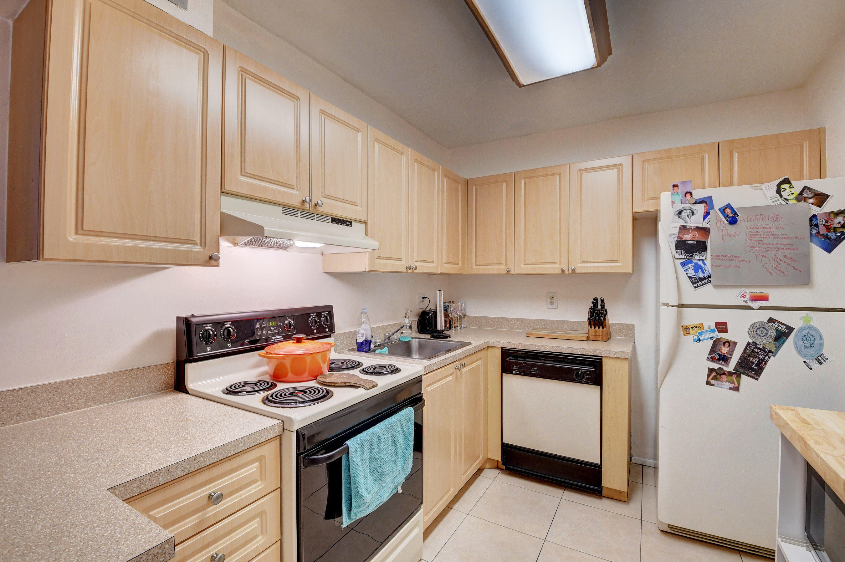 490 Northwest 20th Street, Unit 2070 Boca Raton, FL 33431 - Photo 8 of 26 20_dsc_8429_30_31_32_33