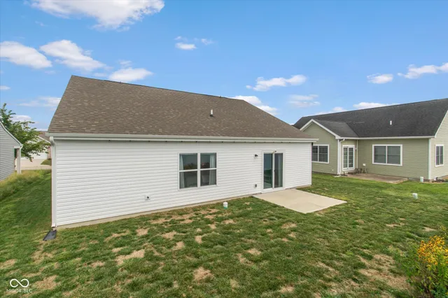 $285,000 | 2019 Red Oak Court, Shelbyville, IN 46176
