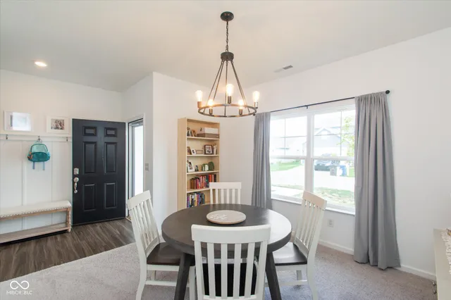 $285,000 | 2019 Red Oak Court, Shelbyville, IN 46176