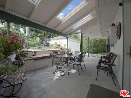 $2,399,000 | 13438 Valley Vista Boulevard, Sherman Oaks, CA 91423