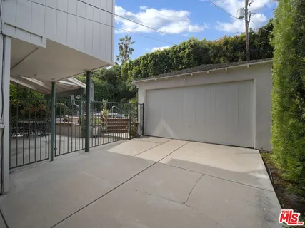 $2,399,000 | 13438 Valley Vista Boulevard, Sherman Oaks, CA 91423