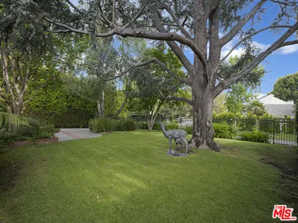 $2,399,000 | 13438 Valley Vista Boulevard, Sherman Oaks, CA 91423