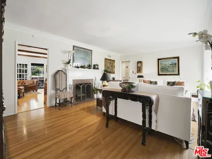 $2,399,000 | 13438 Valley Vista Boulevard, Sherman Oaks, CA 91423