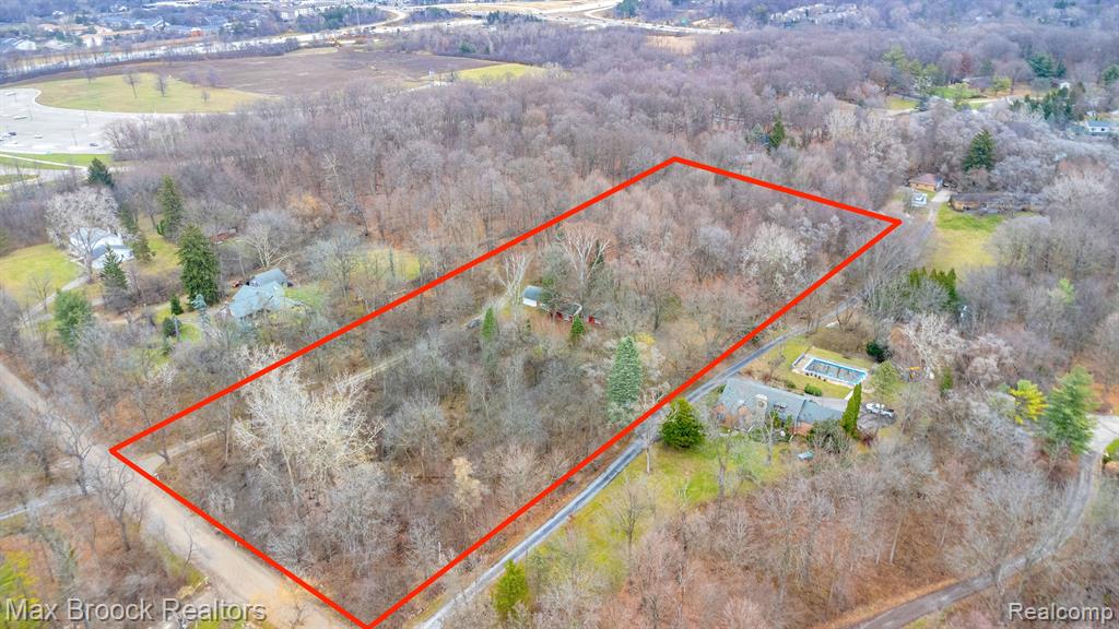 26444 Power Road Farmington Hills, MI 48334 - Photo 3 of 23