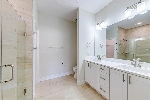 $2,400 | 257 North Pine Avenue, Oviedo, FL 32765