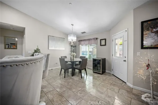 $599,999 | 7590 Arrowhead Lake Road, Hesperia, CA 92345