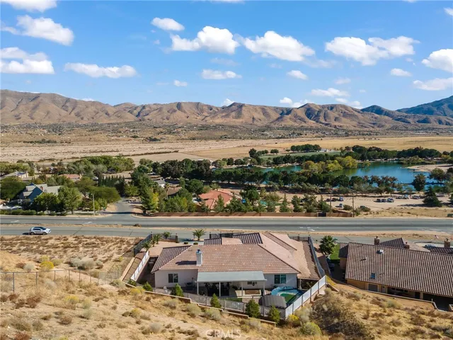 $599,999 | 7590 Arrowhead Lake Road, Hesperia, CA 92345