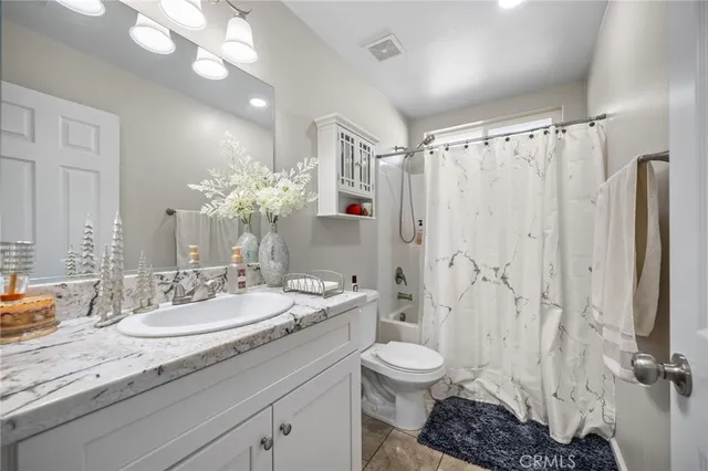 $599,999 | 7590 Arrowhead Lake Road, Hesperia, CA 92345