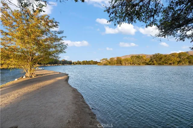 $599,999 | 7590 Arrowhead Lake Road, Hesperia, CA 92345