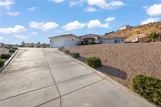 $599,999 | 7590 Arrowhead Lake Road, Hesperia, CA 92345