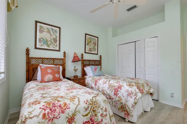 $575,000 | 8639 54th Ave Circle East, Bradenton, FL 34211