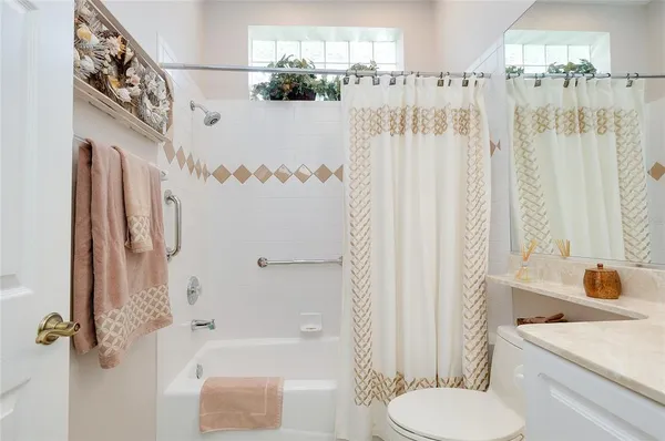 $575,000 | 8639 54th Ave Circle East, Bradenton, FL 34211