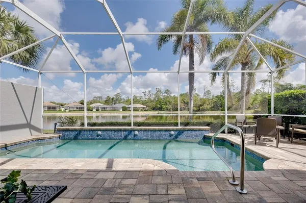 $575,000 | 8639 54th Ave Circle East, Bradenton, FL 34211