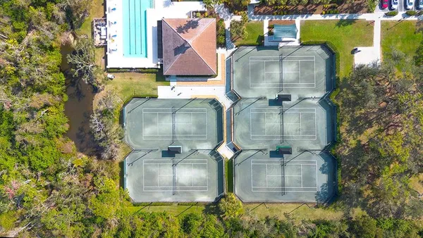 $575,000 | 8639 54th Ave Circle East, Bradenton, FL 34211